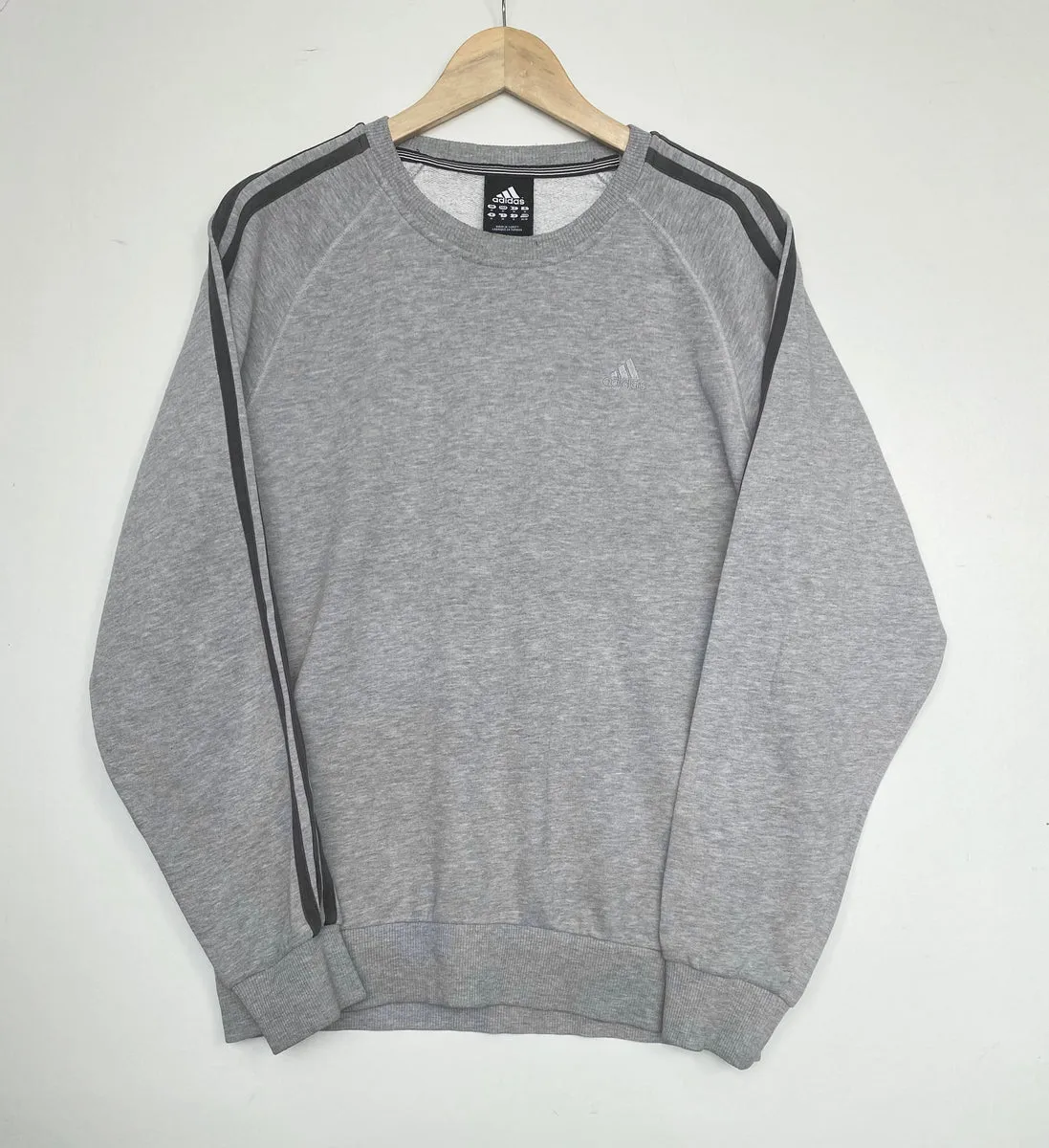 Adidas sweatshirt (M)