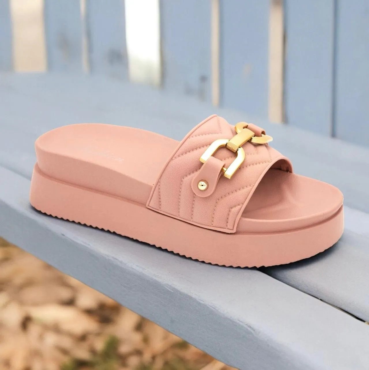 Aneda comfy slipper