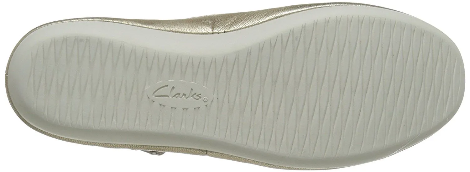 Clarks Women's Feature Film Mary Jane Flat