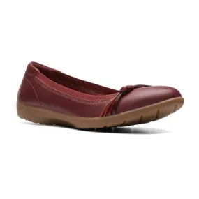 Clarks Women's Meadow Rae Flat Chestnut Leather