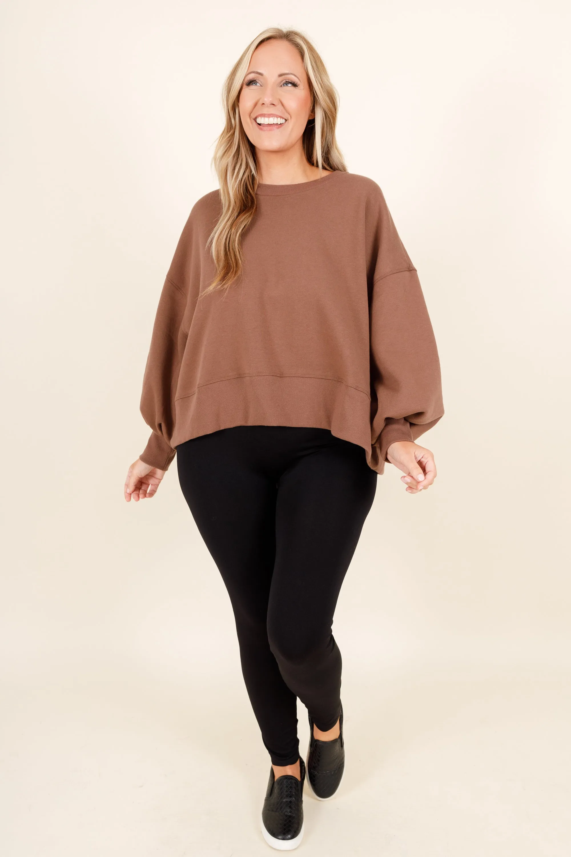 Feeling Free Pullover, Mocha