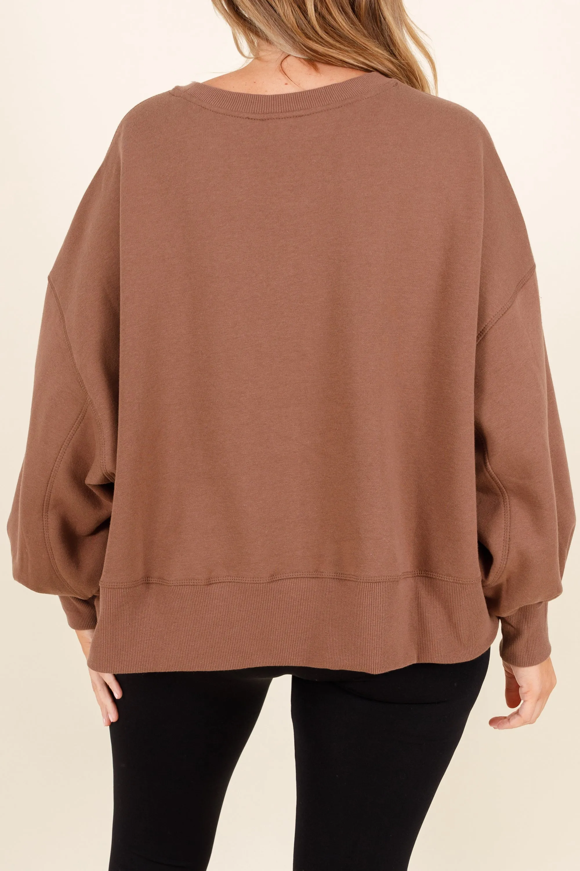 Feeling Free Pullover, Mocha