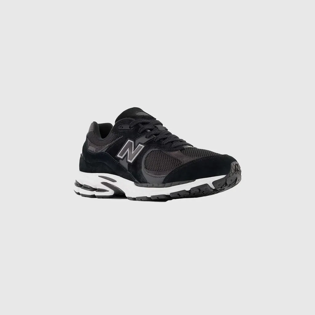 New Balance 2002R - Black / Phantom