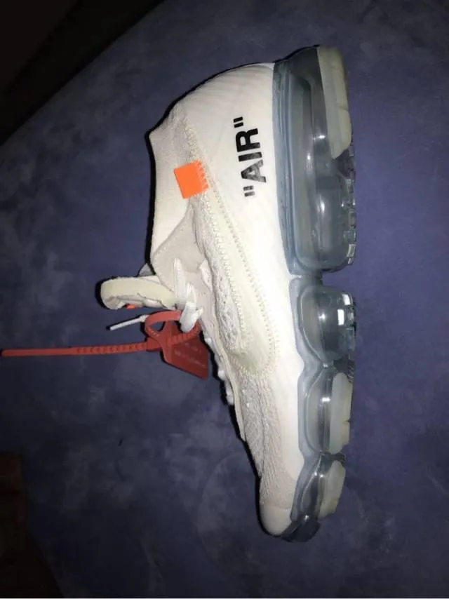 Nike off white vapormaxs