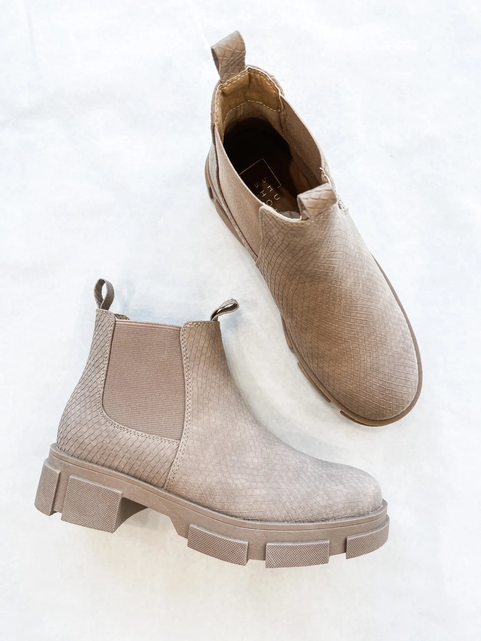 The Yohana Boot - Taupe-