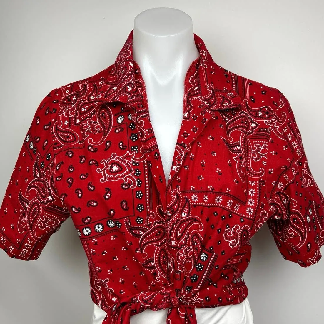 Vintage F. Shay Red Bandana Scarf Paisley Button Up Short Sleeve Shirt Top Sz S